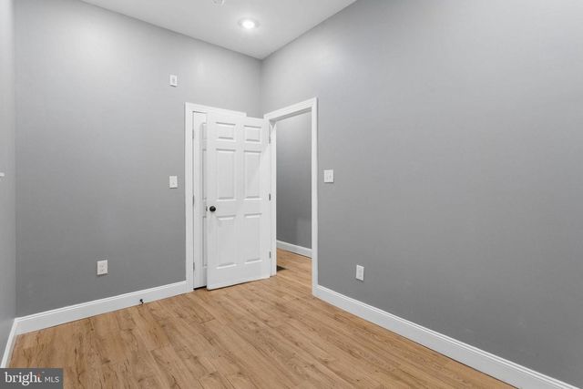 2932 W OXFORD ST, Philadelphia, PA 19121