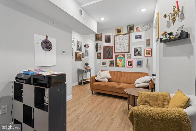 2932 W OXFORD ST, Philadelphia, PA 19121