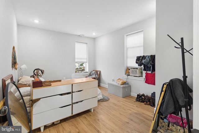 2932 W OXFORD ST, Philadelphia, PA 19121
