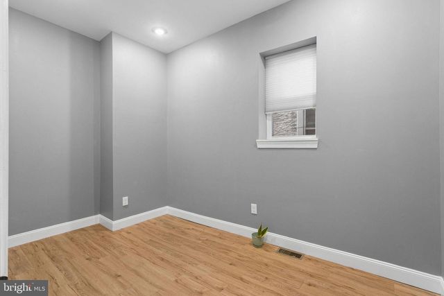 2932 W OXFORD ST, Philadelphia, PA 19121