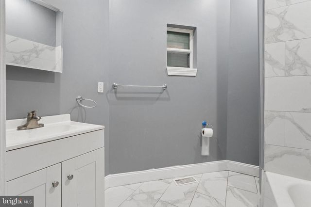 2932 W OXFORD ST, Philadelphia, PA 19121