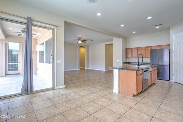 5460 W Thornscrub Road, Marana, AZ 85658