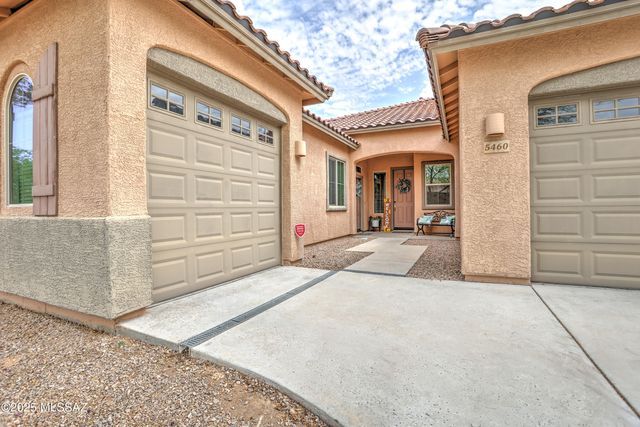 5460 W Thornscrub Road, Marana, AZ 85658