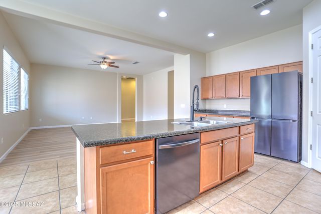 5460 W Thornscrub Road, Marana, AZ 85658