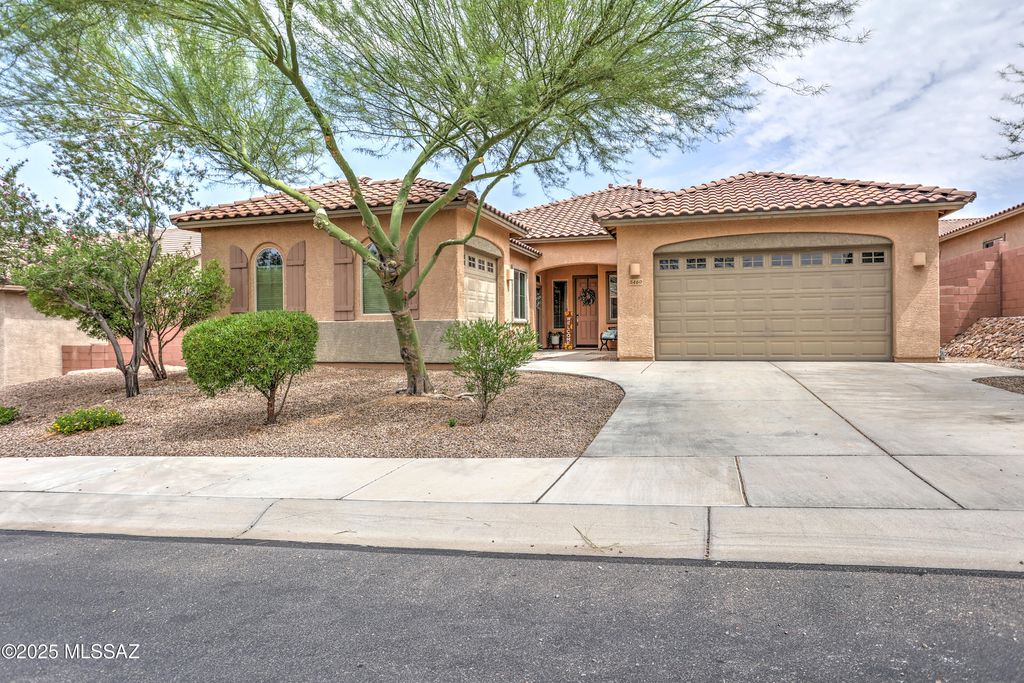 5460 W Thornscrub Road, Marana, AZ 85658