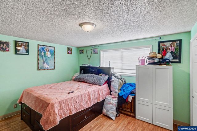 4713 Herrin Dr NE, Salem, OR 97305