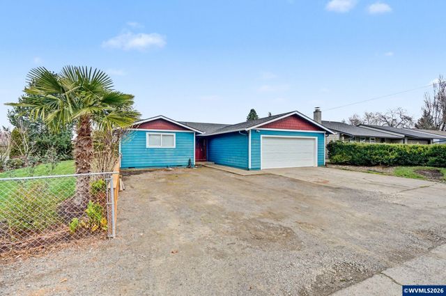 4713 Herrin Dr NE, Salem, OR 97305