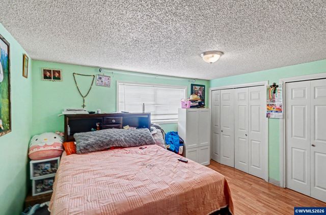 4713 Herrin Dr NE, Salem, OR 97305