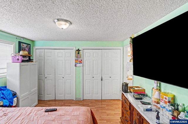 4713 Herrin Dr NE, Salem, OR 97305