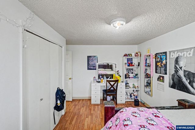 4713 Herrin Dr NE, Salem, OR 97305