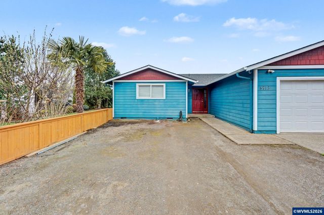 4713 Herrin Dr NE, Salem, OR 97305