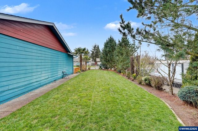 4713 Herrin Dr NE, Salem, OR 97305