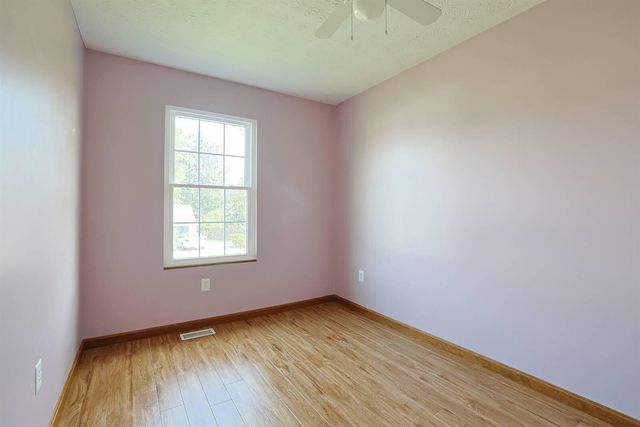 214 Springwood Drive, Alexandria, KY 41001