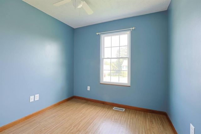 214 Springwood Drive, Alexandria, KY 41001
