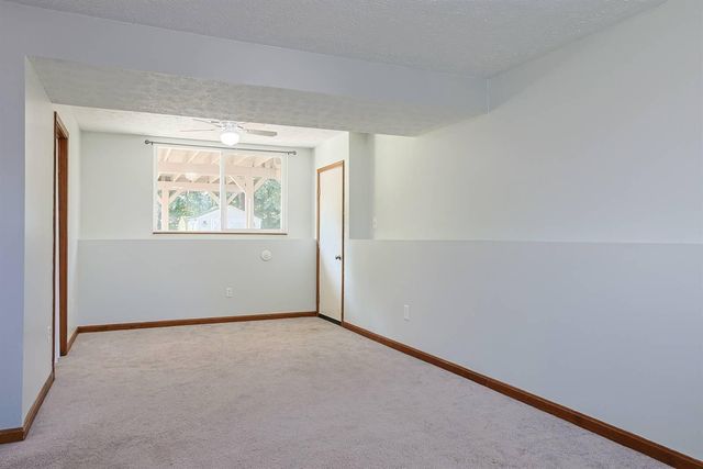 214 Springwood Drive, Alexandria, KY 41001