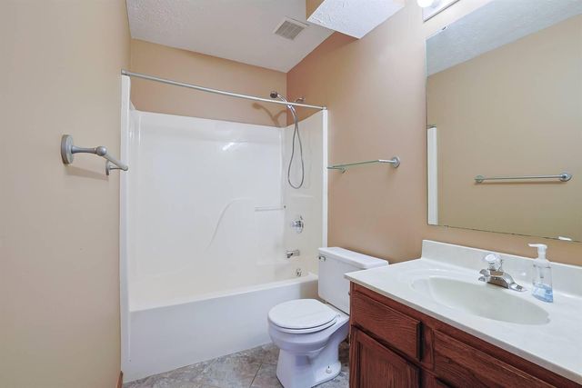 214 Springwood Drive, Alexandria, KY 41001