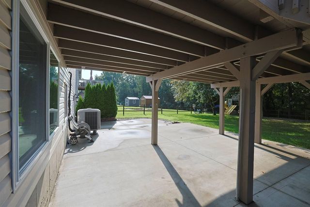 214 Springwood Drive, Alexandria, KY 41001