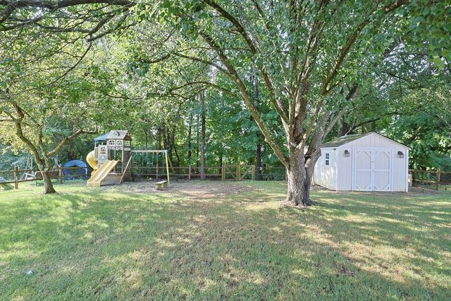 214 Springwood Drive, Alexandria, KY 41001