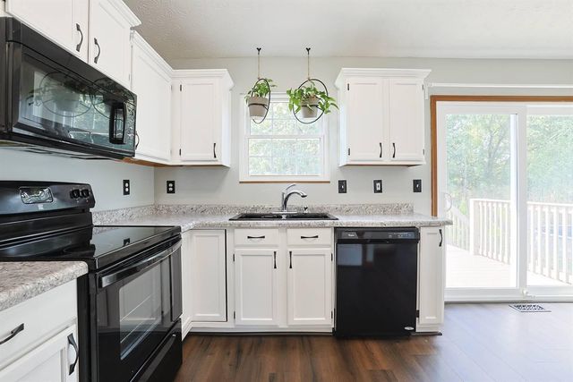 214 Springwood Drive, Alexandria, KY 41001