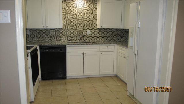 13433 Blossomheath Lane, Dallas, TX 75240