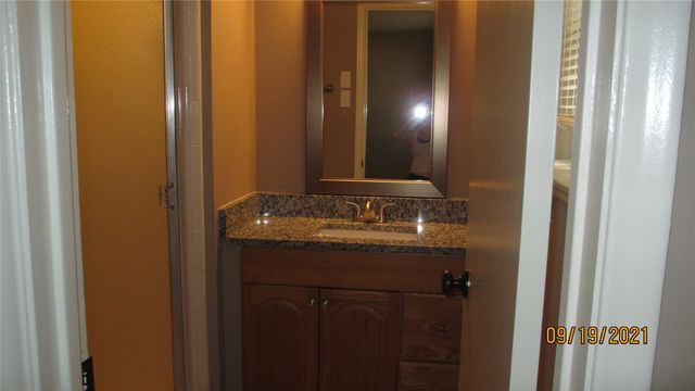 13433 Blossomheath Lane, Dallas, TX 75240