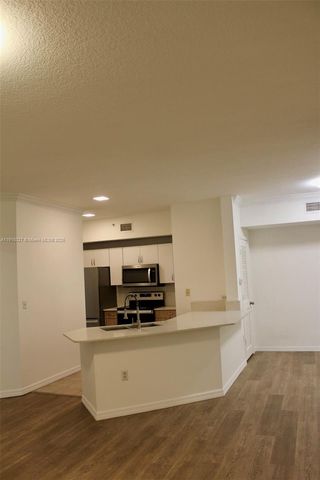 9172 Collins Ave 212, Surfside, FL 33154