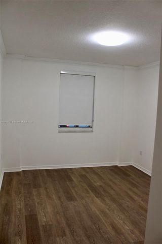 9172 Collins Ave 212, Surfside, FL 33154