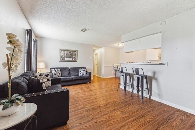 5707 Cripple Brook Court, Houston, TX 77017