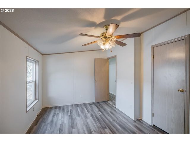 835 Se 1ST Ave, Canby, OR 97013