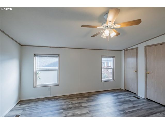 835 Se 1ST Ave, Canby, OR 97013