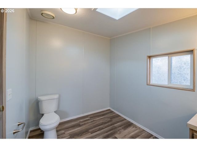 835 Se 1ST Ave, Canby, OR 97013