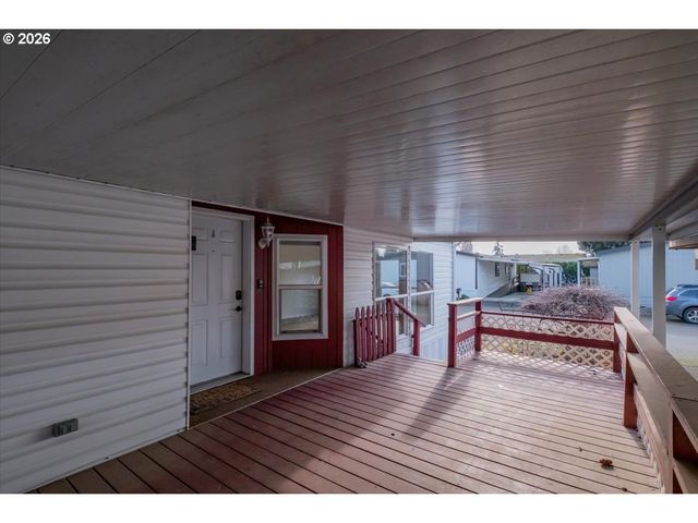 835 Se 1ST Ave, Canby, OR 97013