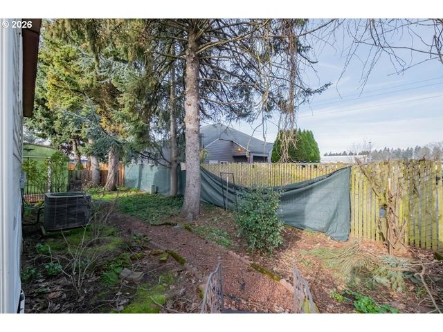 835 Se 1ST Ave, Canby, OR 97013