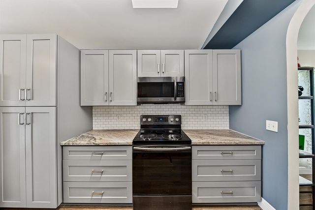 126 HAMMOCKS Drive, Greenacres, FL 33413