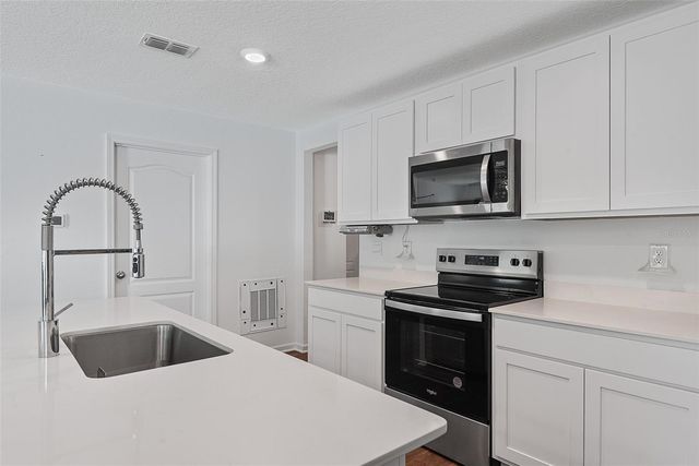 118 HULETT WOODS ROAD, Palm Coast, FL 32137
