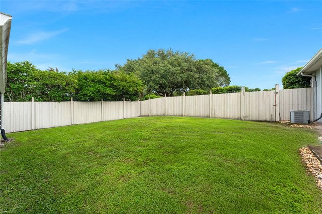 1900 GRIFF WOOD CT COURT, St Cloud, FL 34772