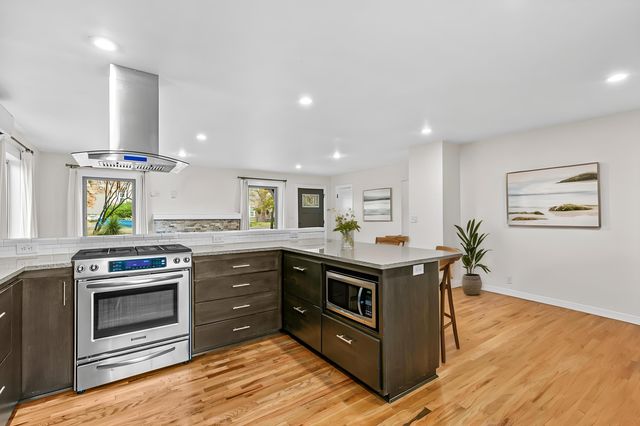 706 Monroe Street, Medford, OR 97501