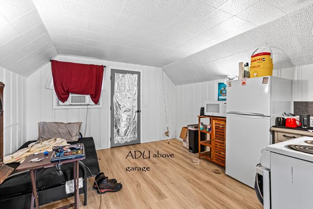 706 Monroe Street, Medford, OR 97501