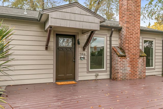 706 Monroe Street, Medford, OR 97501