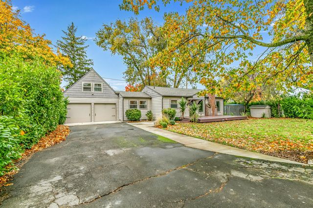 706 Monroe Street, Medford, OR 97501