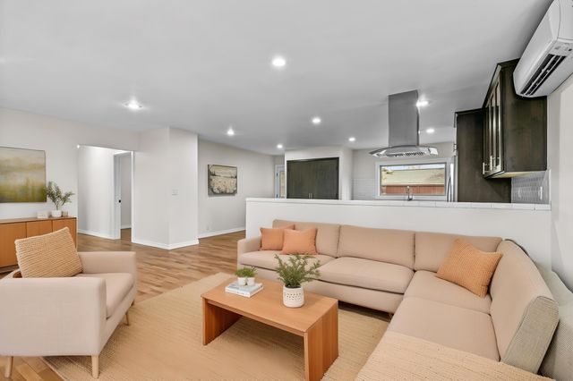 706 Monroe Street, Medford, OR 97501