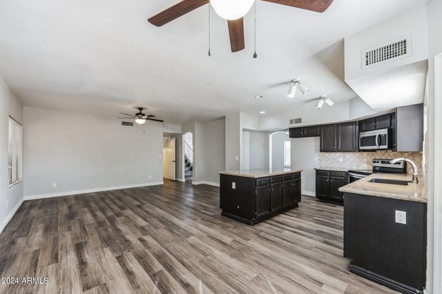 11001 W Crimson Lane, Avondale, AZ 85392