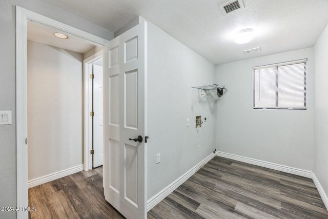11001 W Crimson Lane, Avondale, AZ 85392