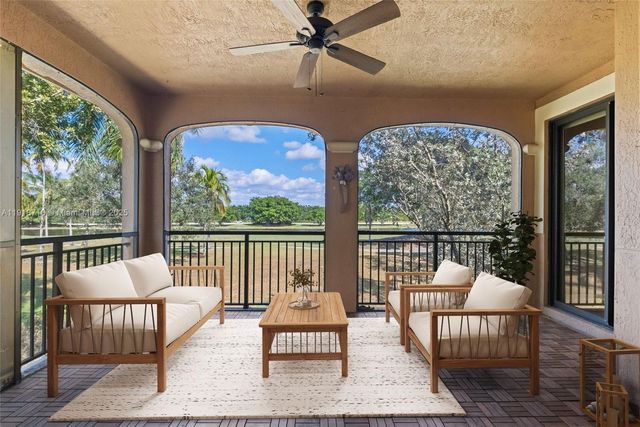 2649 Center Ct Dr 2-7, Weston, FL 33332