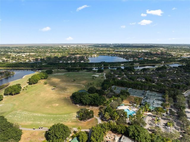 2649 Center Ct Dr 2-7, Weston, FL 33332