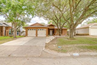 6517 Hyden Drive, Arlington, TX 76001