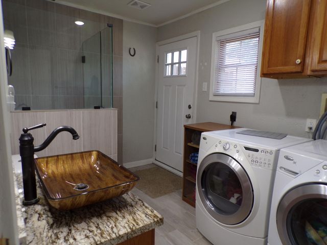 1005 S 3rd Street, Ozark, MO 65721