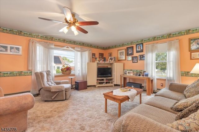 61 Beech St, Woodbridge Twp., NJ 08863