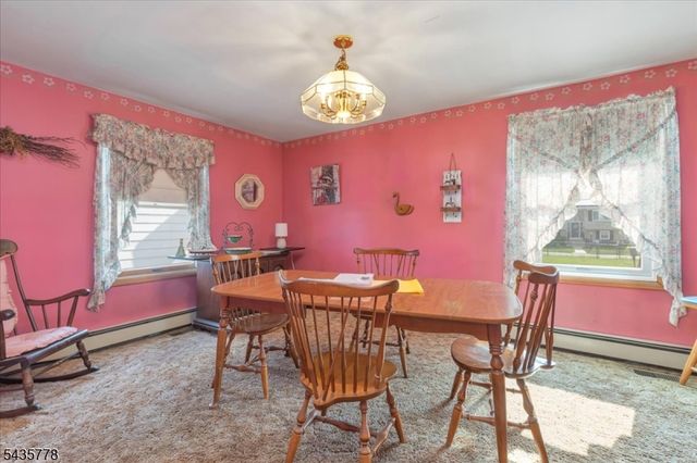 61 Beech St, Woodbridge Twp., NJ 08863