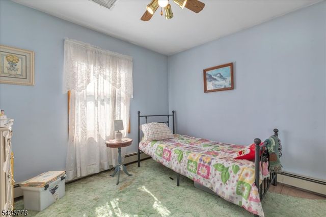 61 Beech St, Woodbridge Twp., NJ 08863